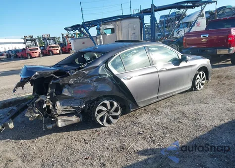 2017 Honda Accord Ex-L V6 z USA, uszkodzony, nr VIN 1HGCR3F8XHA034133